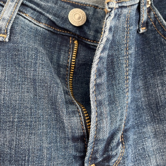 High Rise Skinny Levis Jeans - Picture 6 of 10